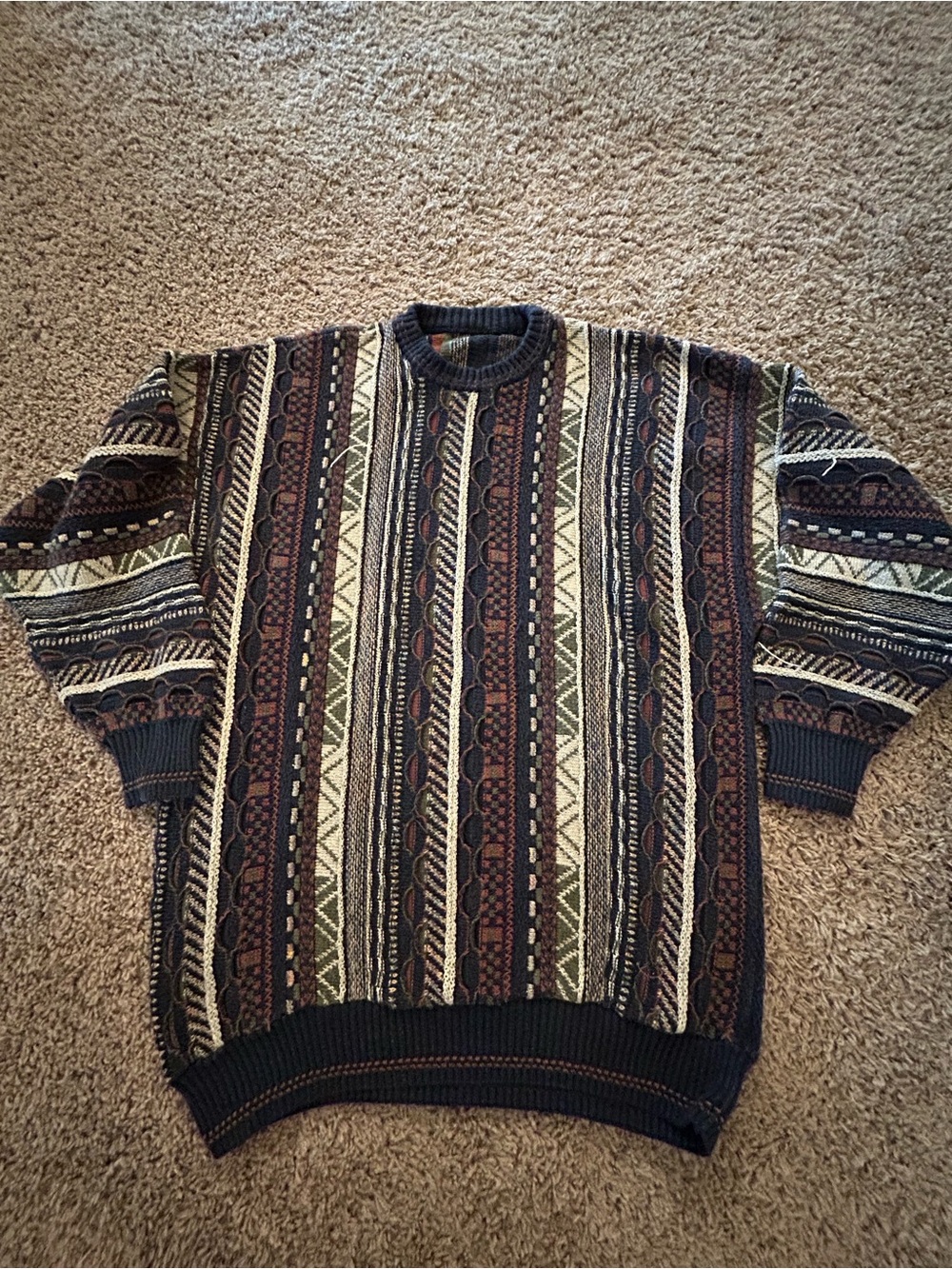 Vintage 90s cable knit chunky coogi style sweater